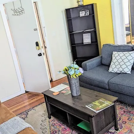 Escape On Hambright'S Alley! Walk 2 Everything! Cyclists Welcome! 1St Fl Unit A Cumberland Exterior photo