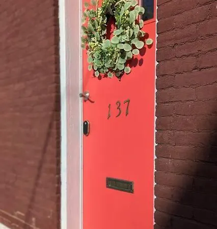 Escape On Hambright'S Alley! Walk 2 Everything! Cyclists Welcome! 1St Fl Unit A Cumberland Exterior photo